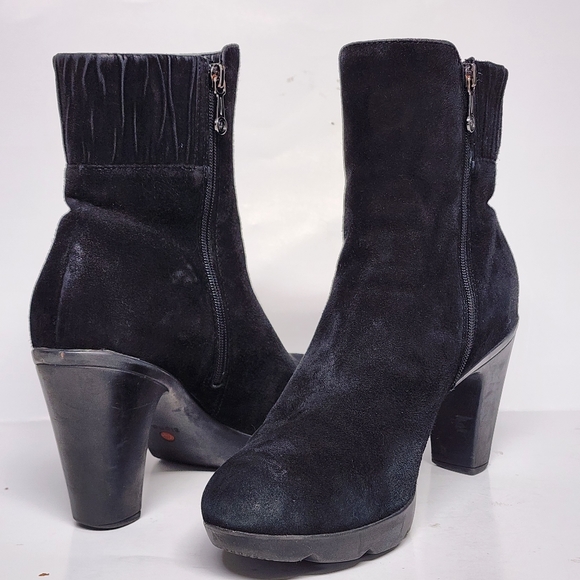 Blondo Women's Black Suede Loann Noir Ankle Boot Size 7.5 - Picture 3 of 13